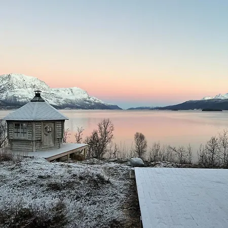 بيت للعطل Great And Idyllic At Sjursnes